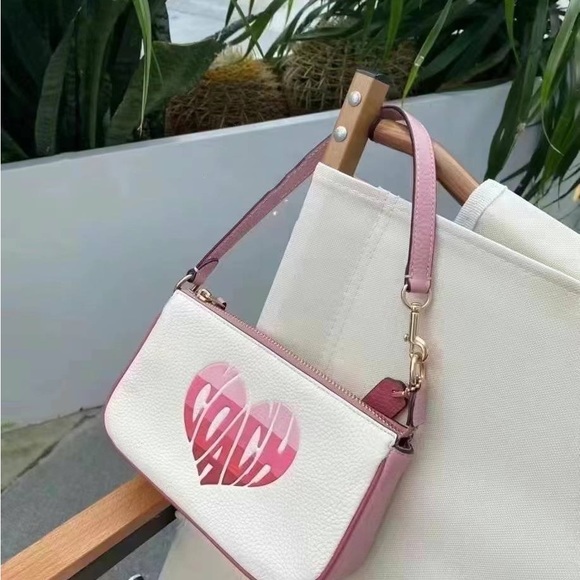 coach Nolita 19 With Stripe Heart Motif ca797 with extender - Picture 10 of 13